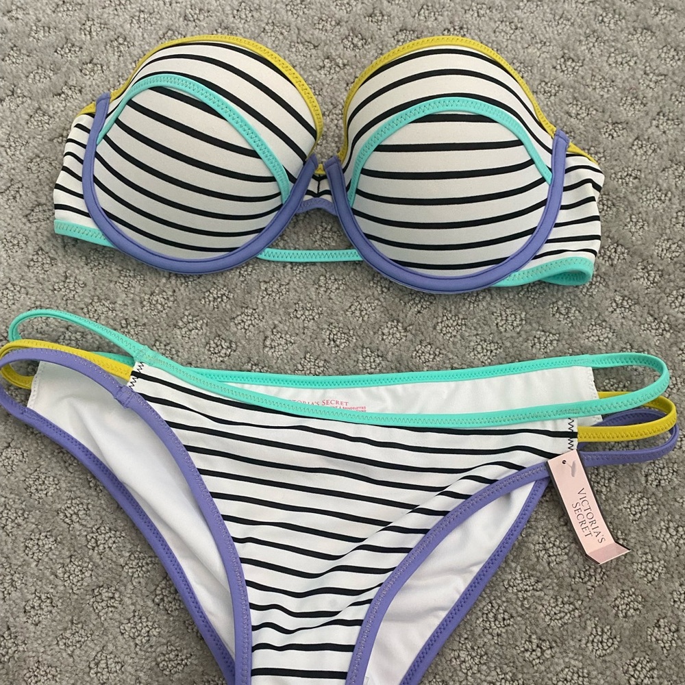 Victoria’s Secret Bandeau Bikini Top w Matching Bottoms